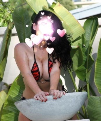 🔥
🌹 Я креативная и нежная, обладаю умением доставить истинное удовольствие. Мое тело - произведение искусства, и я знаю, как использовать его для того, чтобы удовлетворить твои самые сокровенные желания. 💋
💼 Мои услуги включают классический и эротический массаж, стриптиз, оральный и классический секс, ролевые игры и многое другое. Я открыта для экспериментов и готова реализовать самые смелые фантазии. 😉
🌟 Множество моих довольных клиентов уже оценили высочайшее качество моих услуг. Ты можешь увидеть отзывы и фото на моей странице. 📷
🏙️ Я живу в Москве - городе возможностей и незабываемых встреч. Встретимся и ты сам убедишься, что со мной ты откроешь новый мир наслаждения. 💫
Свяжись со мной уже сейчас и я сделаю все возможное, чтобы сделать каждую нашу встречу незабываемой! 💕 15741, 26 лет